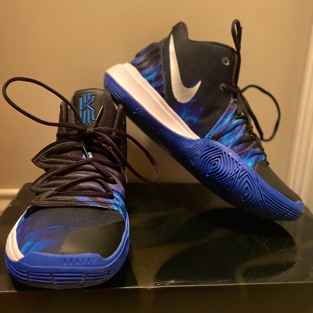 Kyrie 5 Duke